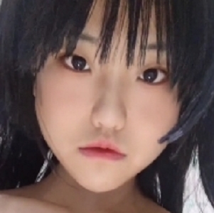 转载搬运最新泄密：两千元定制开发b站18岁娃娃脸青春少女嫩妹百度盘
