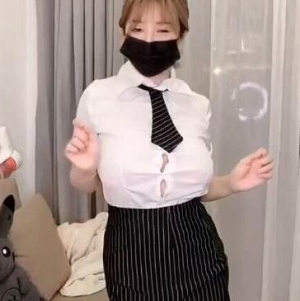 r姬40.9g大球姬抖音萌萌稀缺视频合集