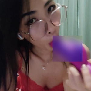 fannylyonlyfans刘玥闺蜜李月如合集13v8.19g百度盘