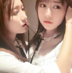 少女的多面魅力。无论是清纯可爱还是性感妩媚，她都能完美驾驭，让人目不暇接，回味无穷。这个1.9g的合集，绝对是绅士