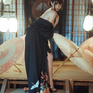 奈汐酱稀缺资源合集：22v4.26g高颜值美女浮力姬大车灯