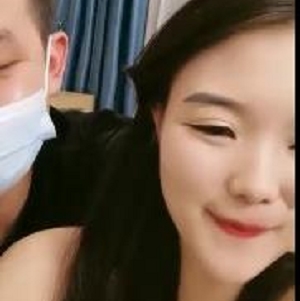 小萍萍自拍视频3分钟04秒，榜一papa惊艳表现，老公是否同意？