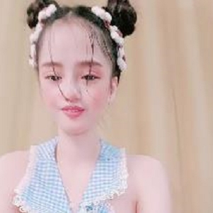 玩具狂欢优质丸子头少女最新合集1v1.7g，顶级道具热榜，前院后花园！